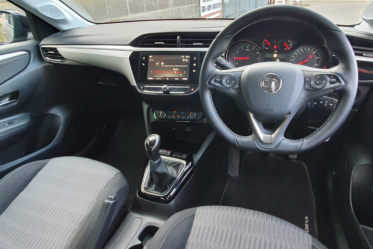 Giá Cho Thuê Xe 4,7,16 Chỗ Gia Lai - Nhà xe Phong Vũ